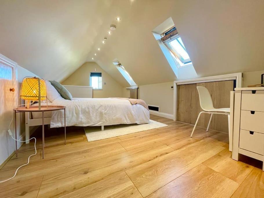 Ferienwohnung The Little Gable Wavendon Exterior foto